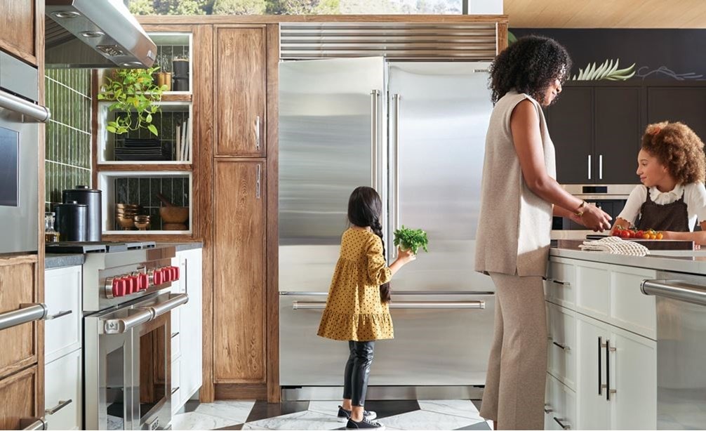 SUB-ZERO - 48&quot; Classic French Door w/ Internal Dispenser (CL4850UFDID/S)